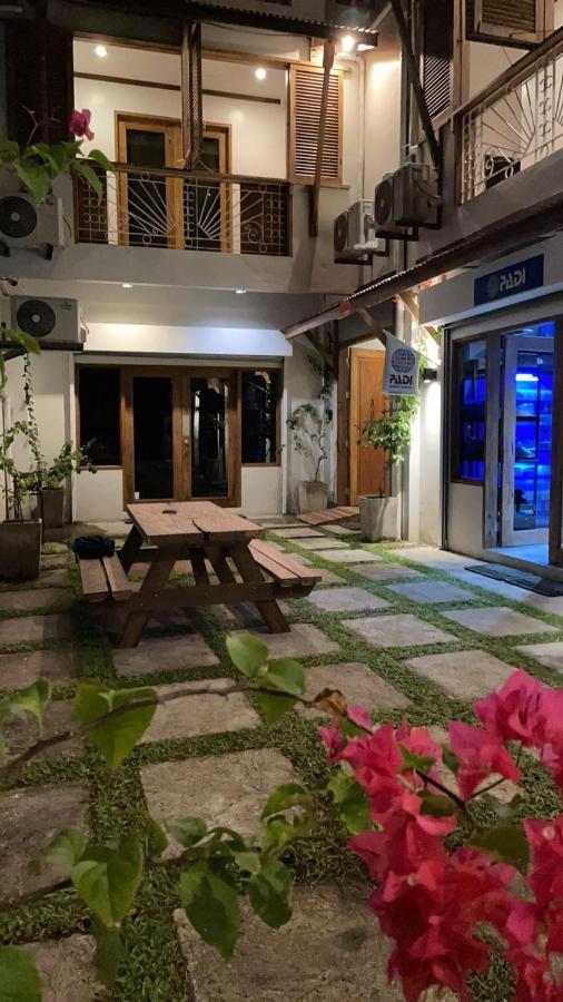 P&B Residences Legazpi Bagian luar foto